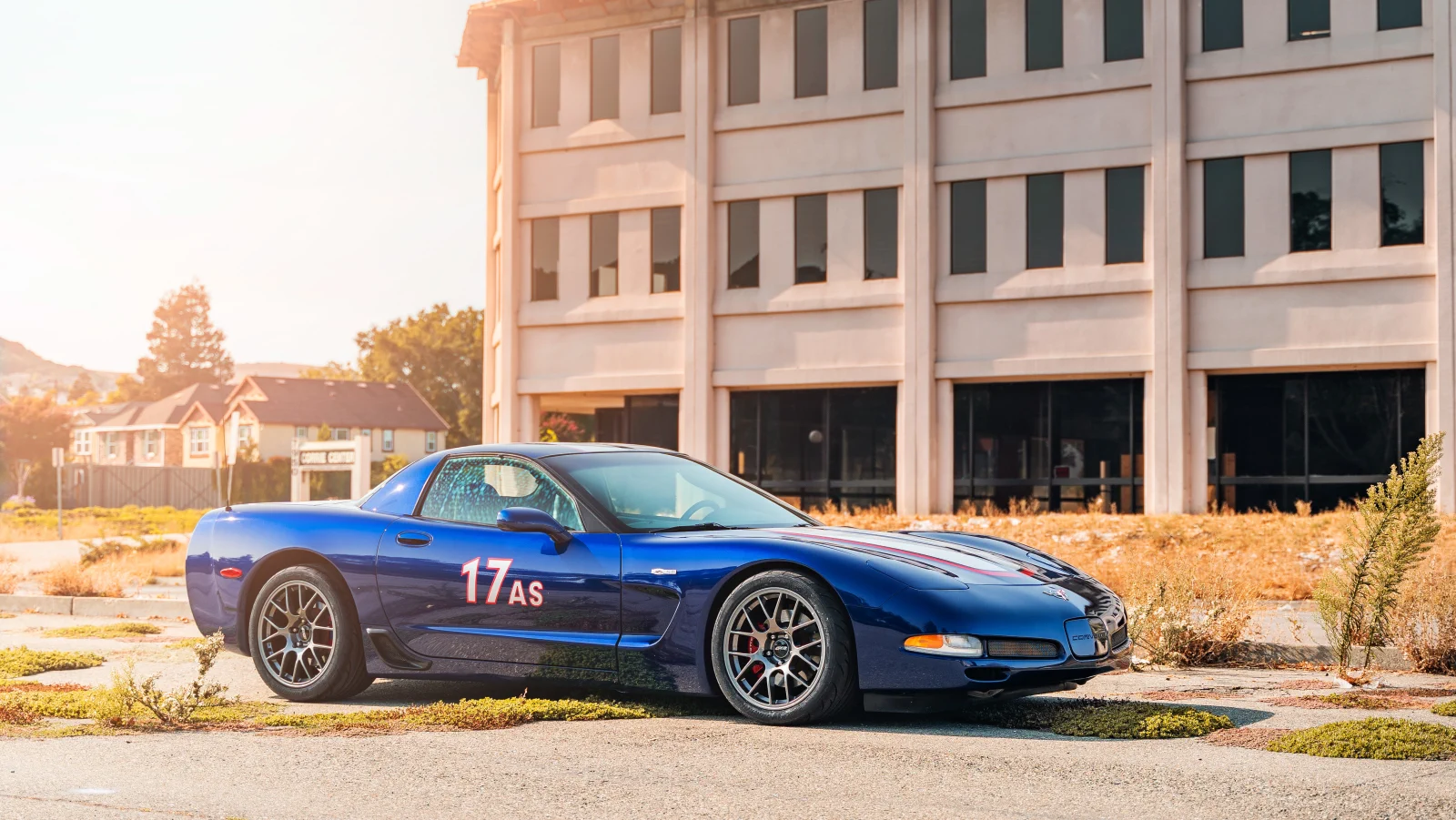 Click to Enlarge-Esc to Close Corvette Generations/C5/C5R Blue Racer.webp